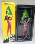 Figura Ayrton Senna com Bandeira do Brasil  Type IV  GP Brasil 1991 -  TSM Model  escala 1:18  item de coleção original - na embalagem -sem manuseio