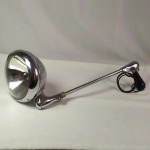 FAROL conhecido como CAÇA MULATA marca UNITY CHGO MODEL S-6 (SPOTLIGHT), fabricado nos Estados Unidos. O vidro é da GE (General Electric). Mede no total aprox. 50 cm. Não o testamos por falta de conhecimento.