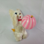 Brinquedo antigo - Lindo Ursinho brincando com a bola. Funcionando a corda (quem quiser pode solicitar um vídeo do funcionamento via whatsapp. Mede 17cm d altura. Fabricado na Korea