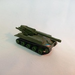 Brinquedo antigo Matchbox Super kings -  Lança Mísseis K-107 155mm S. P. Howitzer - As rodas giram livremente e o lança míssel movimenta. As esteiras estão completas. Comprimento total 10,5cm. Fabricado na Inglaterra