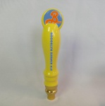 Linda alavanca de chopeira tambem conhecida como Tap Handle da cervejaria Brooklyn - Summer Ale. Mede 21cm de altura. Linda peça para colecionadores de itens ligados a cerveja ou decoração de bar. Rosca padrão na parte inferior