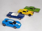 Hot Wheels - 4 Colecionáveis carrinhos - Sendo: 1186 MJ 1 NL,  M25, ll86 MJ I NL, Bonneville 65, e Ford Mustang 2 - Metal e plástico rígido. Vendido no Estado - Conforme fotos. Medida maior: 8 CM DE COMP.