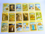 Antigo conjunto de cartas de Tarot - Possui 68 cartas muito bem ilustradas + 1 em branco - Conforme fotos - Medida de cada carta: 12,5 x 7,5 cm.