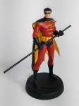 DC COMICS - Coleção Super-Heróis - ROBIN - Miniatura de metal pintada á mão - Edição Oficial de Colecionador - Acompanha a revista com 19 páginas ricamente ilustradas com detalhes sobre o personagem - Em ótimo estado - Conforme fotos - Medida da escultura: 10 cm de altura.