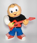 Lindo Boneco de coleção - Cebolinha Guitarrista- GROW - Funcionamento: 3 pilhas AA - Conservado, porém não está funcionando - Necessita de revisão - Peça guardada por muito tempo - OBS: Possui a perda da tampinha de proteção das pilhas - Conforme fotos - Medida: 32 x 22 x 16 cm.