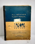 Marinha dos EUA - Antigo, Espesso e Conservado ''Manual Para Todos Os Climas'' - Publicado por:  O chefe de Operações Navais, Marinha dos EUA - Ano: 1959 - Reproduzido por: Agência Federal de Aviação - Idioma: inglês - Importado - Possui ilustrações - ''All-Weather Flight Manual'' é uma excelente referência sobre voo por instrumentos e treinamento avançado de pilotos. Com instruções gerais de voo e Operação para aviadores Navais e civis, contendo uma lista de referências relacionadas a voo em todas as condições meteorológicas. Medida do Manual: 28 x 22 x 5 cm de espessura. Possui desgastes na capa, conforme fotos.