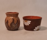 Dois vaso de ceramica esmaltados Medida aproximada 12 cm de altura o maior