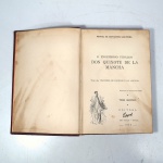 O engenhoso fidalgo Don Quixote de La Mancha  Tomo II  Miguel de Cervantes Saavedra. 1960. Editora  Edigraf. Idioma  Português. Capa dura. Livro em regular estado de conservação. Capa (escurecida, com pontos de oxidação e danificada nas pontas), lombada (danificada faltando partes da encadernação e torta) e contracapa (escurecida, com pontos pretos e danificada nas pontas) com sinais de uso, manuseio e desgastes. Corte escurecido e com pontos de oxidação. Falha entre as páginas aparecendo a costura, algumas aparentam estar soltando. Páginas bastante amareladas e com pontos de oxidação devido a ação do tempo. Danificada entre a capa/contracapa e miolo. Com anotações. 812 páginas. Possui sinais de umidade. Medidas Aproximadas (Comp. X Larg. X Alt.)  24 cm X 17 cm X 4 cm.