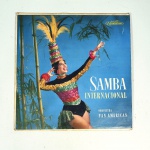 Vinil  Orquestra Pan American  Samba Internacional.  Produto Original. Gravadora Musidisc. Fabricado e distribuído por RCA Victor Rádio A. A. Capa (desgastes do material, escurecida, com pontos de oxidação e com assinatura)/contracapa (com desgastes do material, pontos de oxidação e escurecida) em regular estado de conservação, danificada nas bordas colada com fita adesiva, manchas/pontos de oxidação, marcação do disco, com sinais de uso, manuseio e desgastes. Não contém plástico de proteção do disco. Disco com riscos, mesmo que superficiais podem ocasionar algum nível de ruído na audição. Não contém encarte. Selo fonográfico com assinatura. Lado A  6 faixas; Lado B   6 faixas.