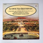 Vinil  Ludwig Van Beethoven  Enciclopédia Salvat dos Grandes Compositores  3. Concerto de violino em ré maior, Op. 61. Produto Original. Gravadora PHILIPIS. Fabricado e distribuído por Polygran Discos Ltda. Capa (com desgastes do material, cor e etiqueta colada)/Contracapa (com desgastes do material, escurecida e com pontos de oxidação) em regular estado de conservação, danificada nas bordas,  manchas/pontos de oxidação, marcação do disco, com sinais de uso, manuseio e desgastes. Não Contém plástico de proteção do disco. Disco com riscos, mesmo que superficiais podem ocasionar algum nível de ruído na audição. Não Contém encarte.