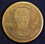 Canadá - 2002 - Medalha Promocional da Coca-Cola - 30mm de diâmetro - Equipe Olímpica Canadense - Joe Sakic