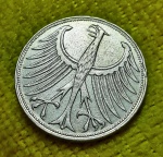 Alemanha - 1951 - Cunhagem: "J" - Hamburgo - Moeda de Prata de 5 Mark  - Prata .625  -  29 mm - 11,20 gramas - LInda Moeda