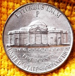 Estados Unidos - 5 cents - 1945P - Filadélfia - Prata (.350) - 5 g - 21.2 mm - KM# 192a - Jefferson Wartime Nickel