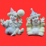 MONT PIERO - COLECIONISMO -  Conjunto de estatuetas representando Orquestra de palhaços músicos feitos de porcelana espanhola da marca Monti Piero, com rica decoração feita a mãoe  acabamento filetado a ouro. Medida: 13cm alt.