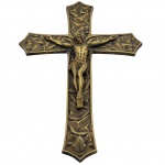 BRONZE - Antigo crucifixo, com imagem de " Cristo" ricamente detalhadas em relevos, confeccionada em bronze, crucifixo apresentando ricos detalhes em relevo de folhagens e bordas estilizadas. Medida: 28cm x 18cm.
