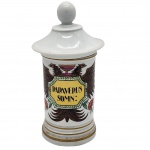 COLECIONISMO - Antigo pote de farmácia de porcelana pintado à mão, frisos dourados e a inscrição "PAPAVERUS SOMN". Medida: 26cm.