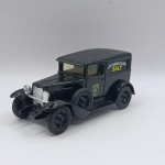 1930 Chevrolet Series AS 1/2 ton Deluxe Delivery - Carro de coleção miniatura diecast fabricado pela ERTL. Escala 1/43 - Com tema da Jefferson Island Salt. As rodas giram livremente e os pneus são em borracha