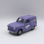 Milka - Lindo Austin A35 Van com tema dos choclates Milka - Fabricado pela Corgi, acredito que na escala 1/50. Mede 8cm de comprimento. As rodas giram livremente.