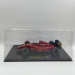 Ferrari F1-90 1990 Alain Prost da fórmula 1 - Carro miniatura escala 1/43 Ferrari Collection. Caixa e base originais. Carro de coleção em metal com partes em plástico injetado