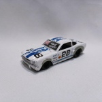 1965 Shelby Gt 350 - Jada Toys - Carro de coleção miniatura diecast fabricado na escala 1/64 pela Jada Toys - Loose (não tem embalagem) As rodas giram livremente e os pneus são em borracha