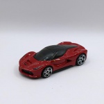 Ferrari LaFerrari - Hot Wheels - Carro de coleção em miniatura na escala 1/64 - Fabricado em diecast com partes em plástico injetado. As rodas giram livremente - Não tem embalagem