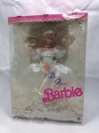 Maravilhosa boneca Barbie noiva - Dream Bride - NA embalagem original com detalhes do tempo - fabricada pela Mattel