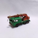 Brinquedo antigo Matchbox Lesney - 8 Wheel Crane - Fabricado na Inglaterra - As rodas giram livremente, mede 7cm de comprimento - Falta um eixo