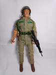 Boneco ou action figure GI Joe similar ao Falcon do Brasil - Soldado americano com acessório e capacete - Mede 30cm de altura (escala 1/6)