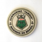 05 MILITARIA - Insígnia plástica da tripulação do `SUBMARINO TAMOIO` da Marinha do Brasil, com velcro na parte de trás.