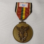 30 - MEDALHA do Congresso de Medicina Militar de 1954.