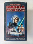 41 COLECIONISMO - Box com a trilogia STAR WARS em VHS, totalmente original e de época.