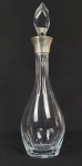BELO DECANTER EM FINO CRISTAL LAPIDADO COM BOCAL EM PRATA DE LEI., TAMPA LAPIDAÇÃO DIAMANTE. EUROPA, 40 CM DE ALTURA