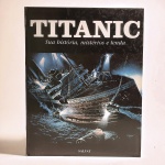 Titanic: sua história, mistérios e lenda - Volume 1. Salvat. Idioma: Português. Barcelona, 2001. Editora Salvat. 200 páginas. Capa dura. Livro em bom estado de conservação. Primeiras páginas com leves manchas amareladas. Não possui grifo ou rasura.
