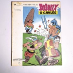 Quadrinhos - Asterix: O Gaulês. Goscinny e Uderzo. Idioma: Português. Rio de Janeiro, 1968. Editora Record. 48 páginas. Brochura. Livro em regular estado de conservação. Corte escurecido com oxidações. Capa, contracapa e lombada com marcas de manuseio e oxidações. Miolo com manchas de oxidação. Não possui grifo ou rasura.