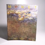 Monet. Karin Sagner-Düchting. Idioma: Alemão. Berlin, 1993. Editora Taschen. 220 páginas. Brochura. Livro em regular estado de conservação. Corte e miolo com oxidações. Contracapa com marcas de manuseio. Não possui grifo ou rasura.