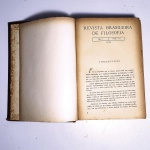 Revista Brasileira de Filosofia; vol 1. Idioma: Português. 1951. Editora IBF. 568 páginas. Capa dura. Livro em regular estado de conservação. Corte e miolo escurecidos por oxidação. Capa, contracapa e lombada com marcas de manuseio e oxidações. Não possui grifo ou rasura.
