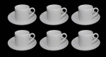 PORCELANA, Seis xícaras para café com seus respectivos pires em porcelana esmaltada na tonalidade branca. Med.: 4x5,5x4cm / 9cm.