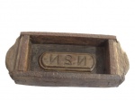 COLECIONISMO, Antiga forma para confecção de tijolo em madeira com guarnições em ferro, apresenta oxidação, peça de coleção, inscrições N. S. N. Med.: 34x14cm.