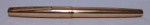 CANETAS, Caneta tinteiro da manufatura HERO confeccionada em metal dourado e baquelite, modelo 340, usada, possui ranhuras. Med.: 13,5cm.