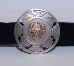 PRATA DE LEI, Broche em prata peruana 925mls. Peso: 6,5g. Med.: 3,5cm.