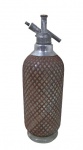 DIVERSOS - Sifão em vidro com malha em metal prateado (oxidado), para produção de soda (água gaseificada). Medidas: 34cm.