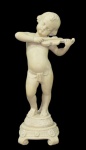ESCULTURAS, Escultura em resina representando menino musicista. Med.: 35cm.