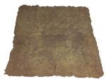 CAMA, MESA E BANHO, Toalha para chá em linho bordado com motivos vegetalistas, ilha da madeira. Necessita lavagem. Med.: 98x94cm.