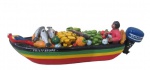 ESCULTURAS, Colombia, Escultura confeccionada em cerâmica esmaltada, representando barco com figuras, frutos, peixes e pássaro em relevo e policromia, possivelmente Vargas Muñoz, com inscrições: PHILIPSBURG, ST. MARTIN. Med.: 7x22x5cm.