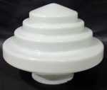 OPALINA, Globo/cúpula de teto em opalina leitosa, dito: Bolo de Noiva. Bocal com bicados. Med.: 15x10cm.