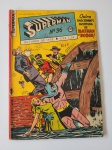 Superman N.36 Ano 1950 Batman e Robin. Raridade! Capa Detective Comics. Editora Ebal. Regular/Bom Estado de Conservação. Obs: Diversas assinaturas na capa. Grampos enferrujados.