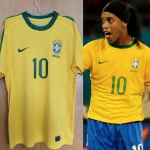 Camisa Ronaldinho Gaúcho Preparada Para Brasil X Argentina 2010 Amistoso. Camisa Modelo Jogador. Preparada para jogo, sem costura interna. Escudo, números e símbolo Nike são aplicadas. A camisa não foi utilizada na partida, ficou no vestiário.