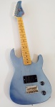Hering - Guitarra antiga Brinquedos e instrumentos Hering, apresenta bom estado, mas não fio testada em aparelhos amplificadores. Obs:Item que fazia parte do acervo de um grande colecionador e agora está disponivel para venda nesse leilão.