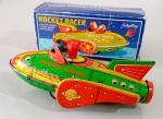 Brinquedo de Lata -Nave Rocket Racer, está na caixa e em bom estado. Mede aproximadamente 15 cm. de comprimento
