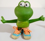 Sapo Chulé anos 90, em bom estado de conservação e com o tênis. Medindo 14 cm